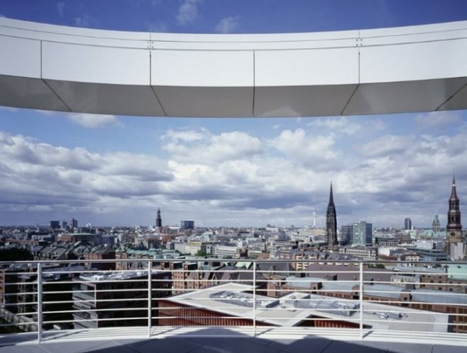 coffee plaza, richard meier and partners, hamburg, louvers, innovative facade, energy efficient design