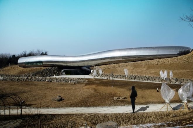 Jeongok Prehistory Museum, Korea, X-TU, museum, energy efficient design, futuristic design