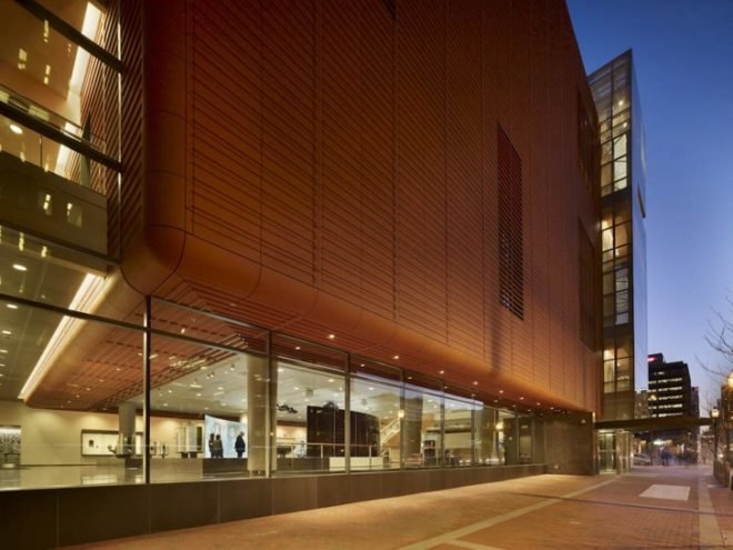 Ennead Architects, museum design, Jewish Museum, Green building Philadelphia,screen facade, terra cotta wall, National Museum of American Jewish History, eco facade, green facade, green museum,