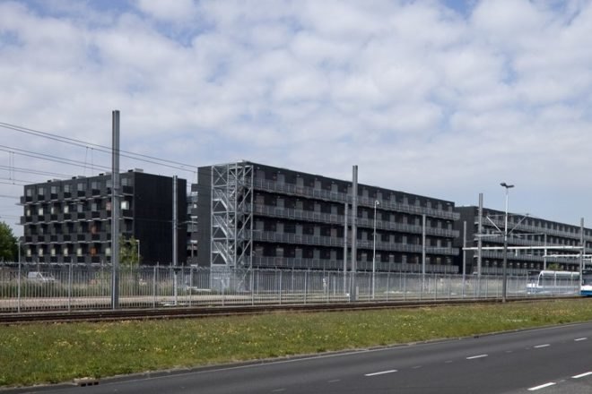 Zuiderzeeweg, amsterdam, fact architects, student housing, temporary housing, prefab housing, modular housing