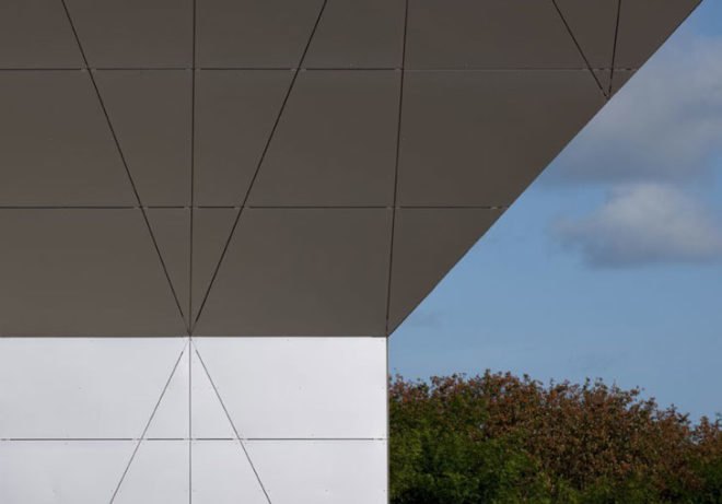 architecture, Community Centre Herstedlund, Centre Herstedlund, Sustainable Building, Green Building, Solar Panels, Passive Cooling Systems, Active Cooling Systems, Multipurpose Space, Roof Terrace