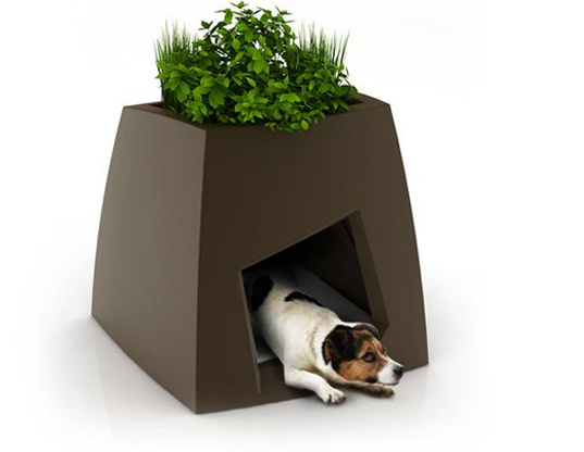 planter pet house, jardin chic, eco pet, green pet, green pet house, planted pet house, green roofed pet house, green roof, green roof pet house, green design, eco design, sustainable design
