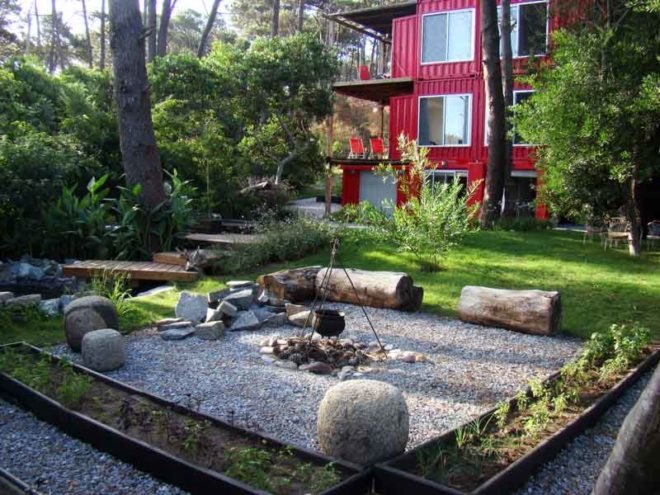 Sustainable Building,Solar Power,Green Home decor,Green Materials,Green Lighting,green Interiors,Green Holidays,green furniture,gallery,Eco Travel,Eco Tourism,Prefab Housing,green architecture,Uruguay eco design,shipping container,vegetable patch,jacuzzi,container loft,recycled container,sustainable cuisine,solar water heaters,vintage furniture