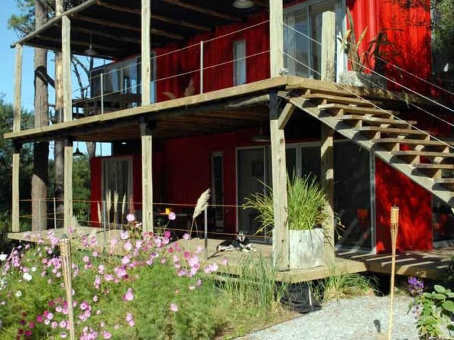 Sustainable Building,Solar Power,Green Home decor,Green Materials,Green Lighting,green Interiors,Green Holidays,green furniture,gallery,Eco Travel,Eco Tourism,Prefab Housing,green architecture,Uruguay eco design,shipping container,vegetable patch,jacuzzi,container loft,recycled container,sustainable cuisine,solar water heaters,vintage furniture