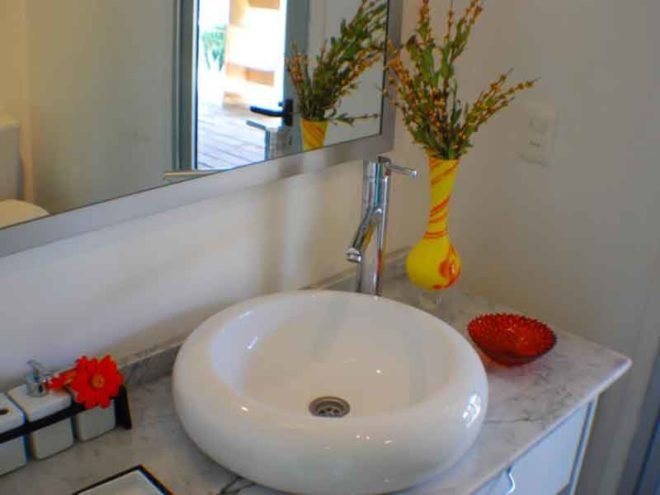 Sustainable Building,Solar Power,Green Home decor,Green Materials,Green Lighting,green Interiors,Green Holidays,green furniture,gallery,Eco Travel,Eco Tourism,Prefab Housing,green architecture,Uruguay eco design,shipping container,vegetable patch,jacuzzi,container loft,recycled container,sustainable cuisine,solar water heaters,vintage furniture