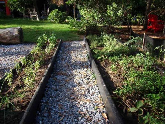 Sustainable Building,Solar Power,Green Home decor,Green Materials,Green Lighting,green Interiors,Green Holidays,green furniture,gallery,Eco Travel,Eco Tourism,Prefab Housing,green architecture,Uruguay eco design,shipping container,vegetable patch,jacuzzi,container loft,recycled container,sustainable cuisine,solar water heaters,vintage furniture
