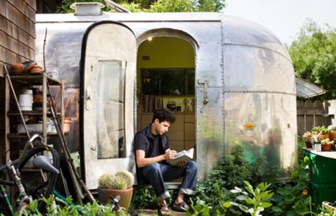 Recycled Materials,Green Transportation,Green renovation,Green Materials,green Interiors,automotive,Prefab Housing,airstream trailer,cork floor,natural light,mobile studio,green studio space,small spaces storage,