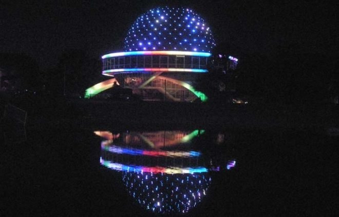green tecnology,Green Lighting,Interactive Objects,clean tech,biomimicry architecture,art,cool architecture,Buenos Aires,planetarium,LED lamps,color lights