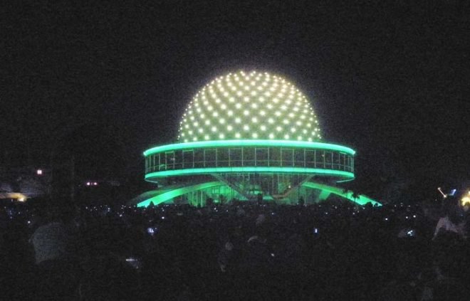 green tecnology,Green Lighting,Interactive Objects,clean tech,biomimicry architecture,art,cool architecture,Buenos Aires,planetarium,LED lamps,color lights