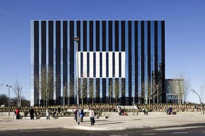 Multi-purpose building, Glass Cube, public space, public building, HawkinsBrown, public architecture, building design, glass building, Croby UK, Design awards, Civic hib, cubic form