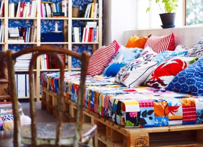 eco-design, green design, shipping pallets, country sofa, recycled materials, green furniture, carbon footprint, used materials, upcycled, recycled sofa, sustainable design