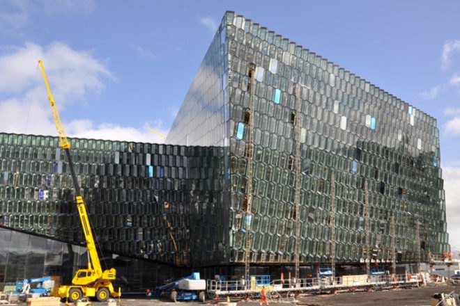 green design, eco design, sustainable design, Harpa Concert Hall, Reykjavik, Iceland, Olafur Eliasson, Henning Larsen Architects, natural light, LED, concert hall, Iceland Symphony Orchestra, Icelandic Opera, Batteriid Architects, biomimicry, Reykjavik Culture Night