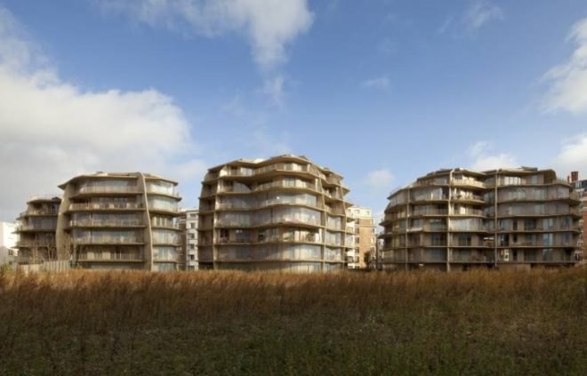Jakob + Macfarlane, Urban green design, setback design, apartment green house, Jakob + Macfarlane, Paris green building, eco apartment, green apartment, solar thermal facade, solar drape, Paris green space, solar thermal water apartment,