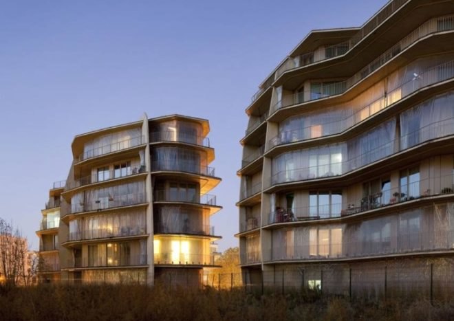 Jakob + Macfarlane, Urban green design, setback design, apartment green house, Jakob + Macfarlane, Paris green building, eco apartment, green apartment, solar thermal facade, solar drape, Paris green space, solar thermal water apartment,