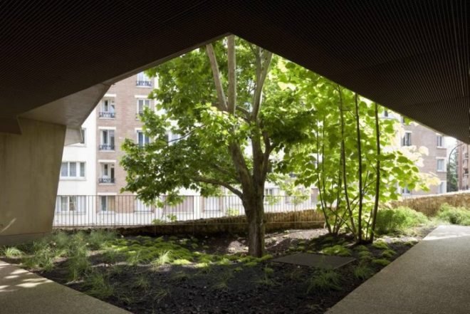 Jakob + Macfarlane, Urban green design, setback design, apartment green house, Jakob + Macfarlane, Paris green building, eco apartment, green apartment, solar thermal facade, solar drape, Paris green space, solar thermal water apartment,