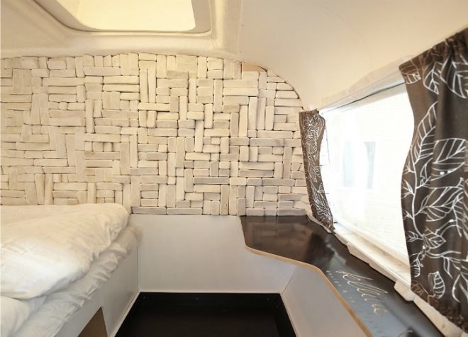 Hüttenpalast, renovated campers, renovated caravans, caravan hotel, budget hotel, berlin, renovated factory, eco hotel