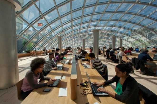 Joe and Rick Mansueto Library, University of Chicago, glass dome, daylighting, automatic book retrieval, library, fritted glass