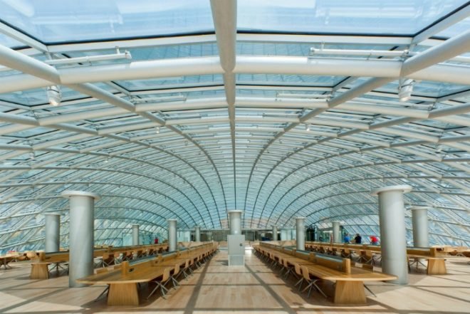 Joe and Rick Mansueto Library, University of Chicago, glass dome, daylighting, automatic book retrieval, library, fritted glass