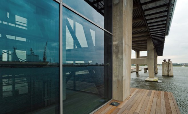 green design, eco design, sustainable design, Kraanspoor, Ontwerpgroep Trude Hooykaas, OTH, Amsterdam, craneway office, River Ij, repurposed architecture