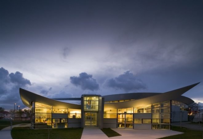 Sunset Community Centre, Bing Thom Architects, LEED Gold, South Vancouver, Daylighting, concrete