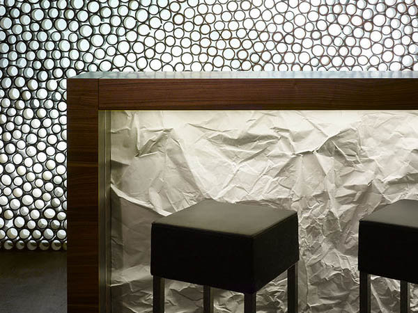 Vertical Garden,Recycled Materials,Green Materials,green Interiors,Green Holidays,green gadgets,Green Appliances,Eco Travel,Eco Textiles,Botanical,bamboo wall,paper wall,moss wall,recycled wood floor,prague,czech republic,czech design,artemida,apple computers,thai massage,swedish beds,oriental garden