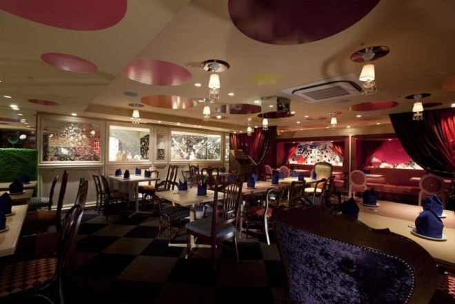Fantastic Design Works, alice in wonderland, alice in wonderland restaurant, alice in wonderland tokyo, crazy tokyo restaurant,green restaurant, eco restaurant, green tourism, sustainable design, green design, eco design