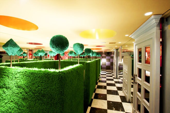 Fantastic Design Works, alice in wonderland, alice in wonderland restaurant, alice in wonderland tokyo, crazy tokyo restaurant,green restaurant, eco restaurant, green tourism, sustainable design, green design, eco design