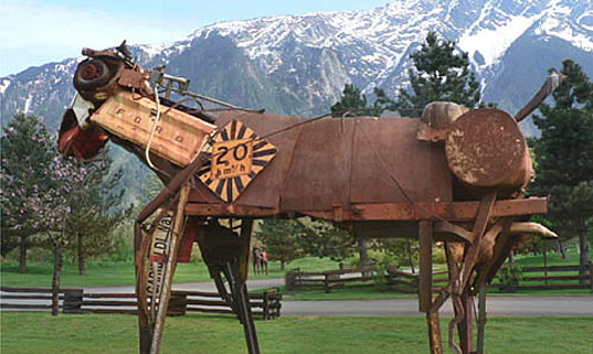 art Canada, eco art, recycled materials art, green art, David Pan, Pemberton BC, Wild Wildlife, recycled materials, animal sculptures, recycled scrap metal, scrap metal art, animal art