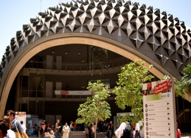Masdar City, eco-design, green design, sustainable building, abu dhabi, desert, green building, pod cars, green prophet, land art generator initiative, organic market, street fair, recycled products,