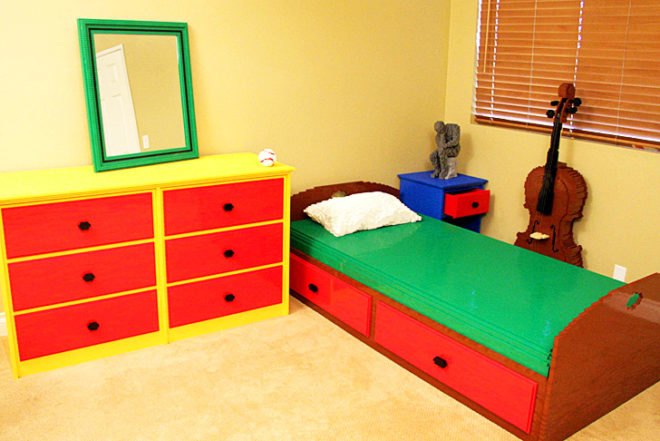 Nathan Sawaya, lego bedroom, bedroom made of legos, bedroom set made of legos, brick artist, lego art, lego artist, sustainable design, green design, lego sculptures, green art, eco art, sustainable art, lego bike, lego cello