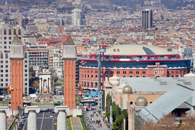 green design, eco design, sustainable design, Richard Rogers, Barcelona, Bullfighting ring, Las Arenas, Repurposed architecture, Spanish shopping center