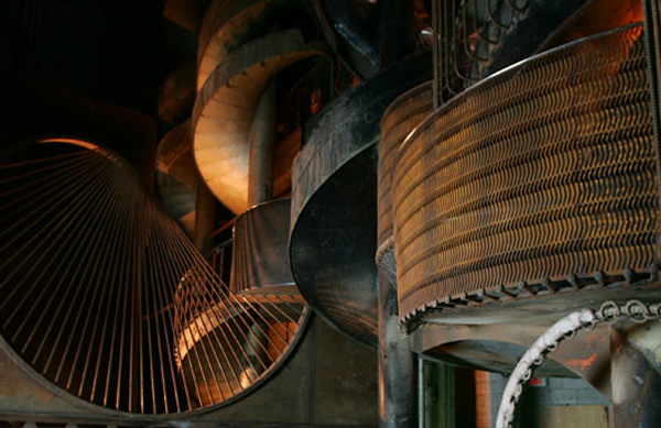 st. louis museum, city museum, green design, found objects, recycled architecture, eco architecture, offbeat destinations, green design, eco design, eco tourism, reclaimed materials, recycled materials, sustainable design