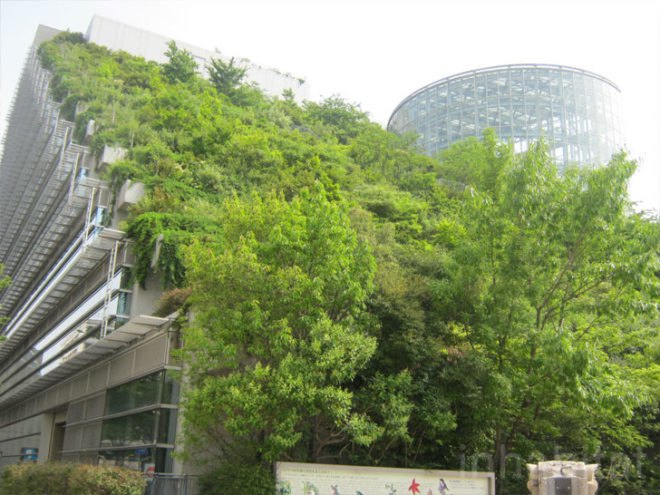 “sustainable architecture”, acros, Eco Architecture, eco design, Emilio Ambasz, fukuoka, grass covered building, green architecture, Green Building, green design, green roof, green space, Japan, Japanese, pyramid, sustainable design, urban space, Ziggurat, green roofed building in japan, green pyramid