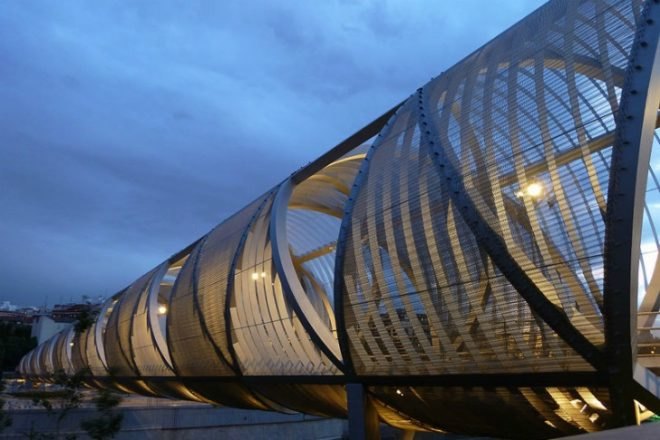 Arganzuela Footbridge, Dominique Perrault, pedestrian bridge, madrid, parque de arganzuela,