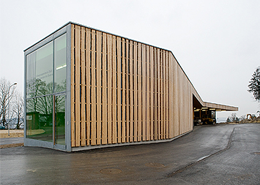 Bauzeit Architekten, Operation Center Burgergemeinde, green design, eco design, sustainable design, wooden, natural lighting