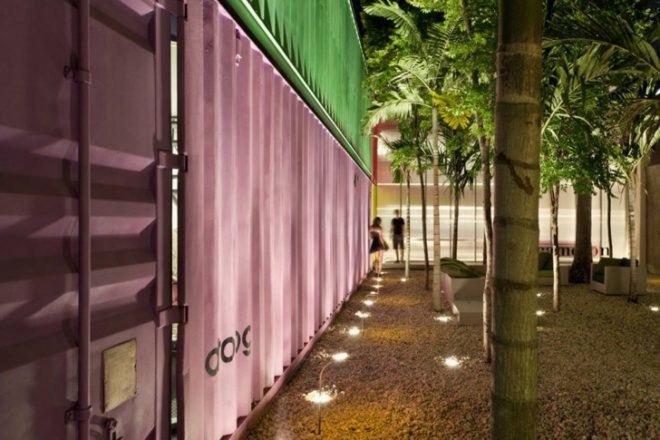 Brasil eco building, Brasil green building, Decameron Design, eco furniture store, green furniture store, marcio kogan, retail container store, Sao Paulo green design, shipping container retail, store made from containers, Studio mk27, tempoary store design