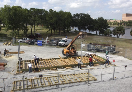 green materials, green design, solar energy, photovoltaic panels, eco-design, sustainable design, solar decathlon 2011, team Florida, FLeX House, daylighting, energy efficiency, humidity