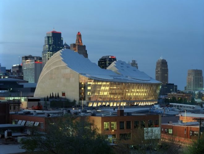 Kauffman Center, Moshe Safdie, Kansas City, BNIM, BIM, daylighting, performance center