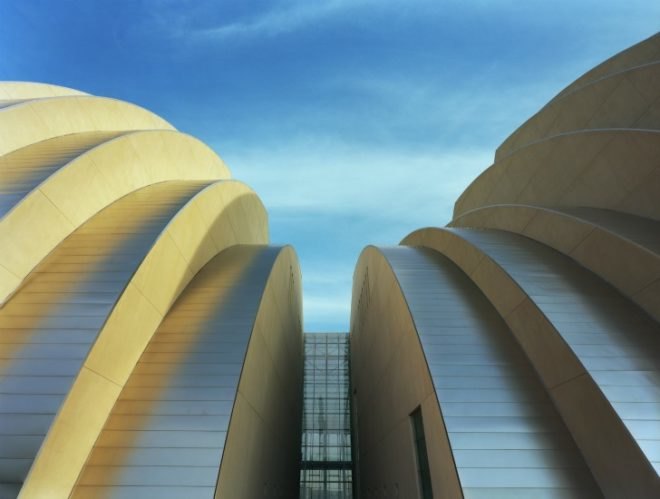 Kauffman Center, Moshe Safdie, Kansas City, BNIM, BIM, daylighting, performance center