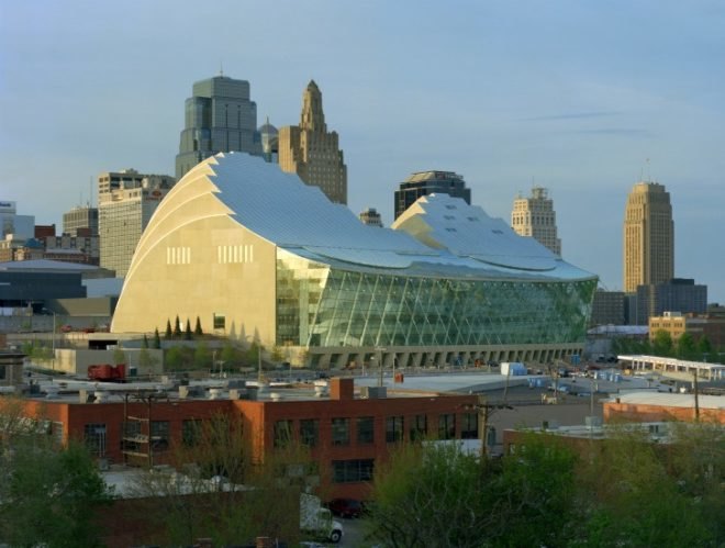 Kauffman Center, Moshe Safdie, Kansas City, BNIM, BIM, daylighting, performance center