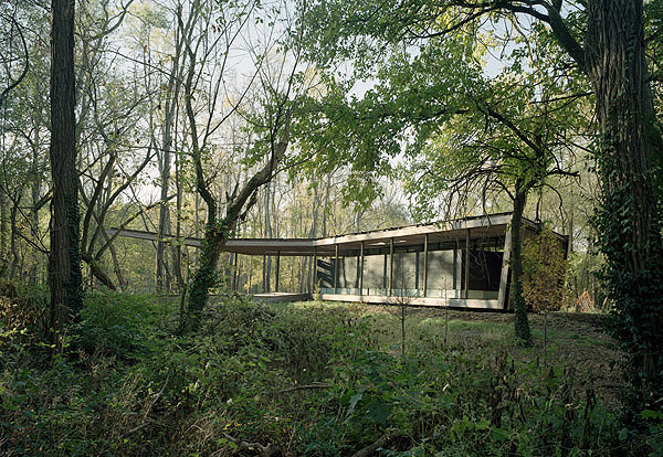 green design, eco design, sustainable design, Indianapolis Museum of Art, Ruth Lily Visitors Pavilion, Art & Nature Park, Marlon Blackwell, geothermal heating, LEED certified, visitor center