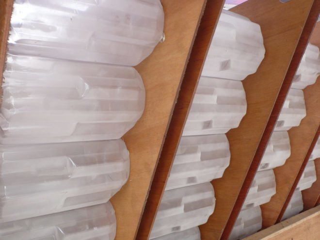 polli bricks, plastic bricks, polli boat, trash boat, plastic bottle boat, green boat, sustainable boat, renewable energy, wind powered boat, taiwan plastic boat, junk boat