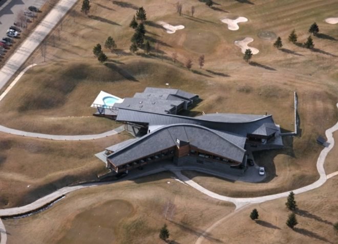 green design, golf course, pantanal, MiAS architects, spain, france, local materials, local building techniques, local flora, eco-design, sustainable design