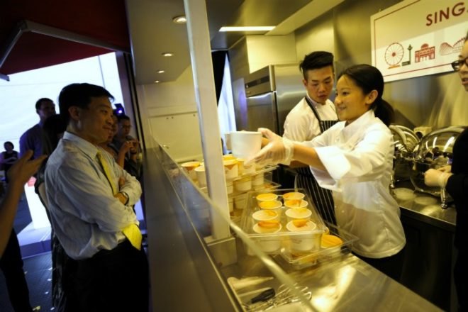 Singapore Takeout, singapore, shipping container, pop up restaurant, container restaurant, singapore cuisine
