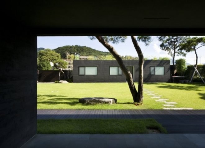 daylighting, green roof, green design, eco-design, sustainable design, south korea, floating house, bukhan river, feng shui, black concrete, hyunjoon yoo