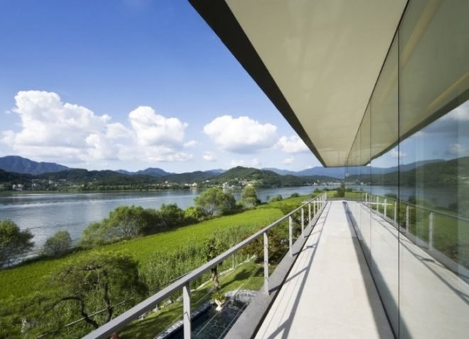 daylighting, green roof, green design, eco-design, sustainable design, south korea, floating house, bukhan river, feng shui, black concrete, hyunjoon yoo