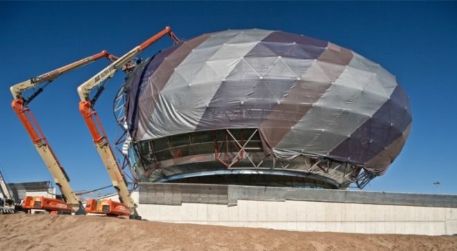 iGuzzini Headquarters, Mias Arquitectes, Barcelona, shade screen, fabric shade screen, spherical building, eco office