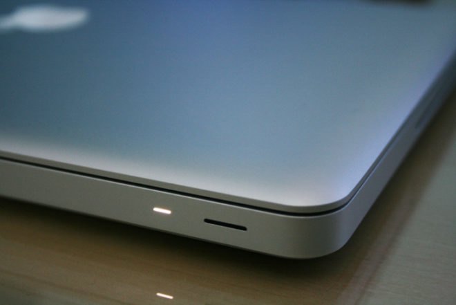 powering your laptop, how to care for your laptop, sleep mode vs shutting of laptop, laptop power, conserving laptop battery, ask a tech geek, ask a gadget geek, gdgt founder, gdgt.com, green gadgets, greener gadgets, green gdts, eco geek ,ask a tech geek, tech geek, peter rojas, inhabitat, green tech, green technology, sustainable technology, sustainable design, eco design, green design, eco tech, clean technology, engadget founder, gizmodo founder, inhabitat ask a tech geek, green gadgets, sustainable gadgets