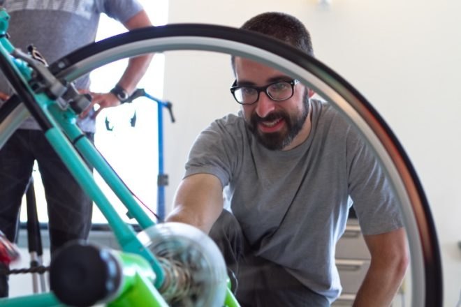 sustainable transportation, green technology, environmental sustainability, green bike, parlee cycles, toyota prius, parlee and prius team up, aero road bike, john watson, prolly is not probably