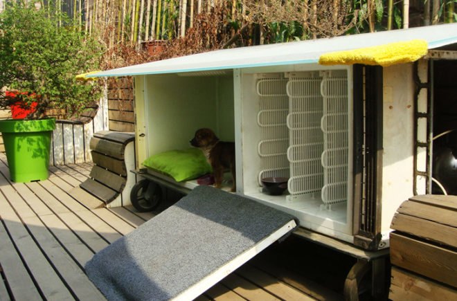 y-town, green design, eco design, sustainable design, recycled refrigerators, Huangpu River, SHanghai, dog house, recycled dog house, Chuichui,